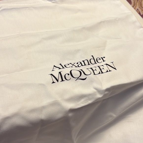 Alexander McQueen sneakers - Picture 7 of 8